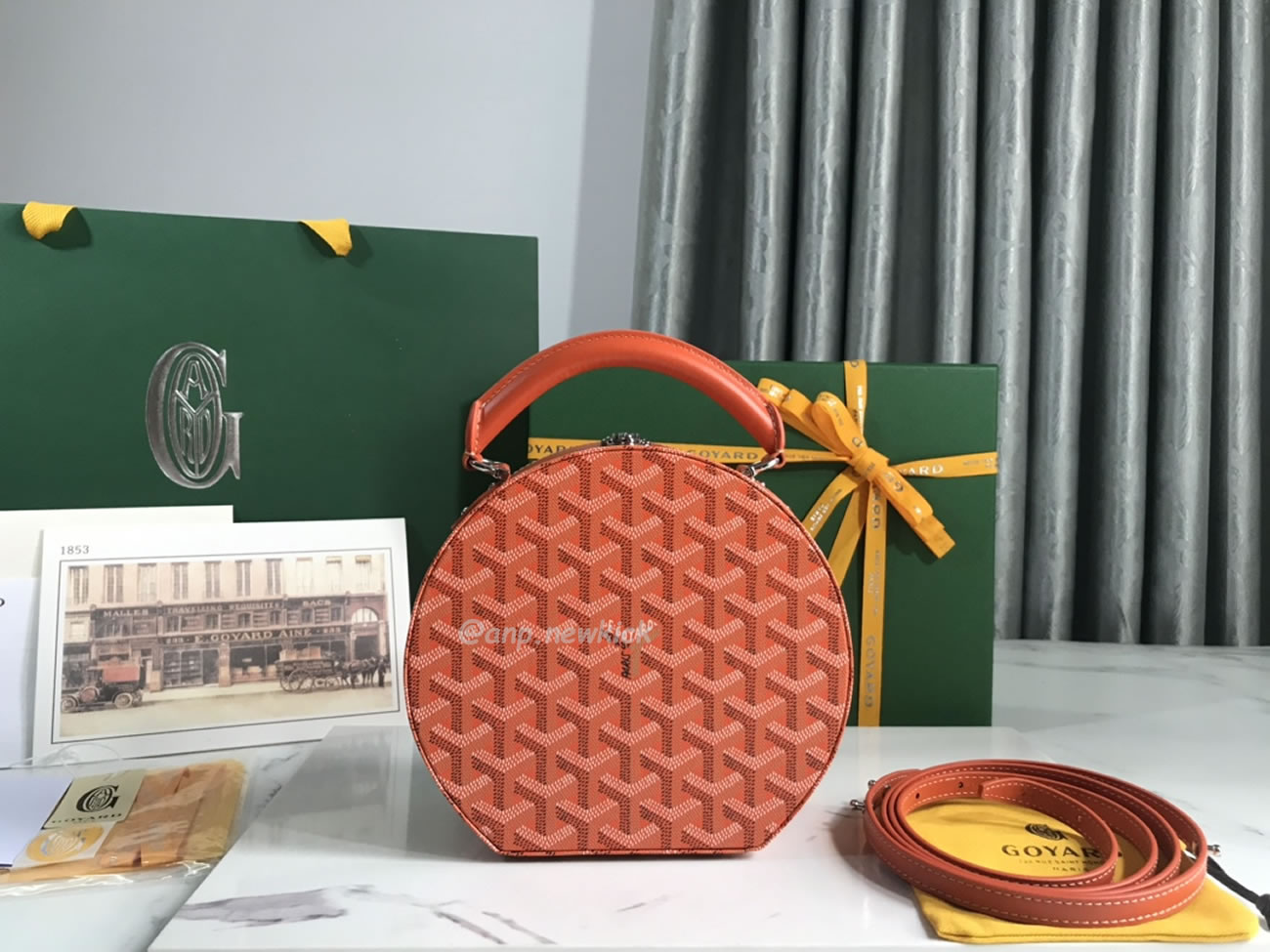 Goyard Alto Hat Box Bag 16.5 Cm X 7 Cm X 18 Cm (5) - www.newkick.vip